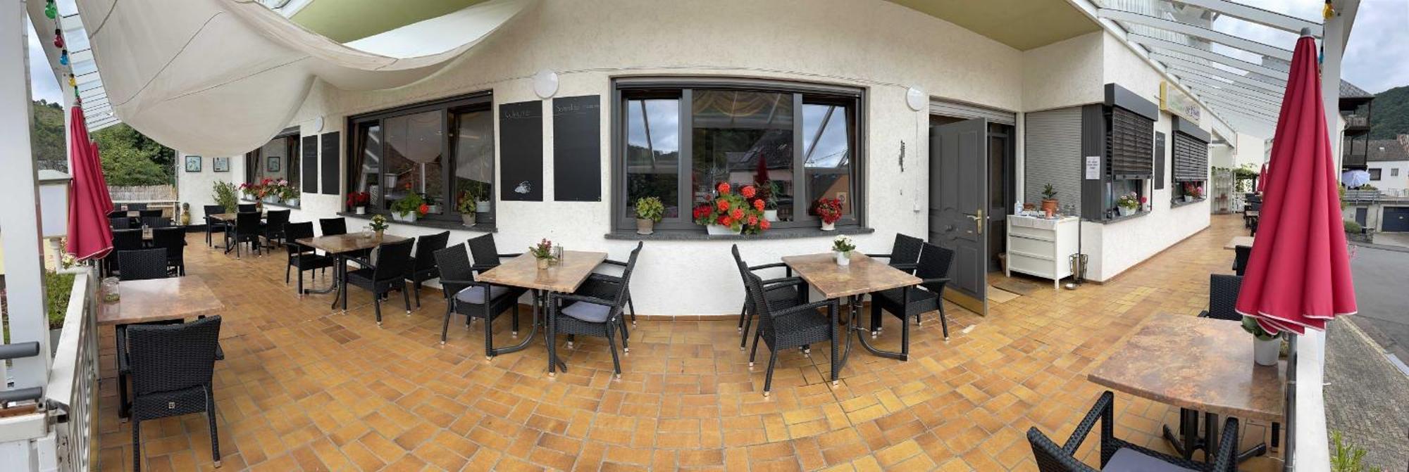 Hotel Zur Mosel Minheim Bagian luar foto